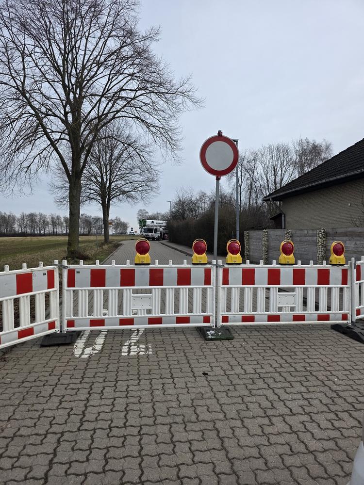 DM Verkehrstechnik - Baustellenabsicherung mit Kranarbeiten