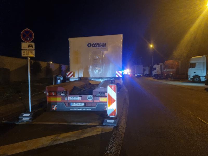 DM Verkehrstechnik - Großraumtransport Industrieanlage