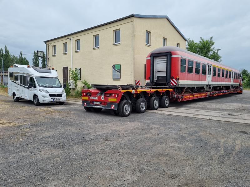 DM Verkehrstechnik - Schwertransport Eisenbahnwaggon