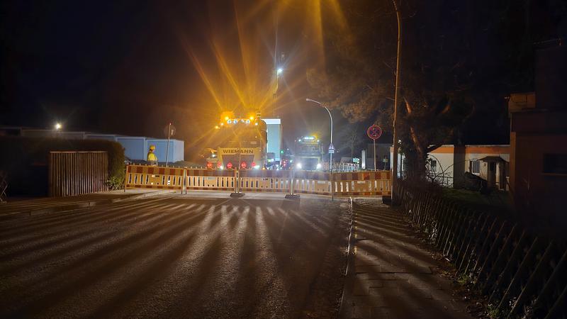 DM Verkehrstechnik - Schwertransport Nachtabsicherung